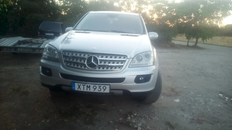 Mercedes-Benz ML 320 на пружини, снимка 1 - Автомобили и джипове - 47733027