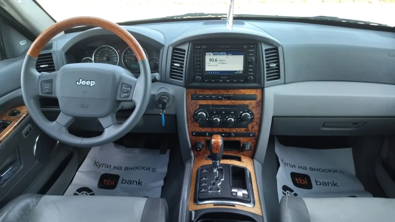 Jeep Grand cherokee 3.0CRD NAVI OVERLAND 4X4 , снимка 12 - Автомобили и джипове - 48041568