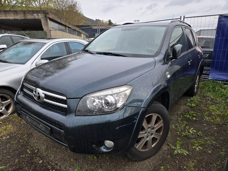 Toyota Rav4, снимка 1 - Автомобили и джипове - 48152037