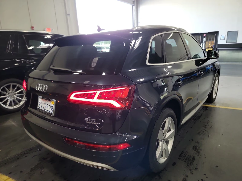 Audi Q5 Подгрев* м.точка* Bang&Olufsen* Kамера* Панорама, снимка 6 - Автомобили и джипове - 49006938