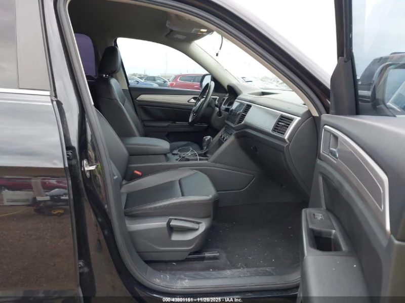 VW Atlas 2l Volkswagen 2.0T Se, снимка 5 - Автомобили и джипове - 53234088