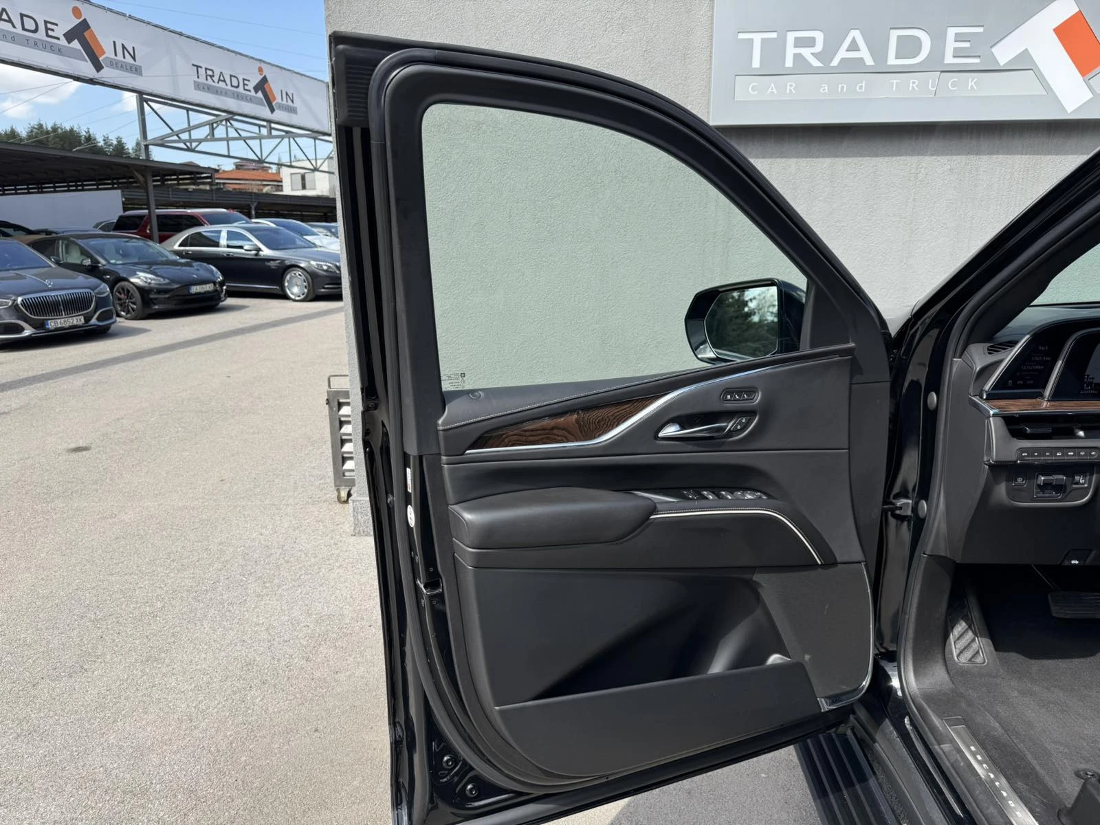 Cadillac Escalade 6.2L ESV LUXURY PLATINUM - изображение 9