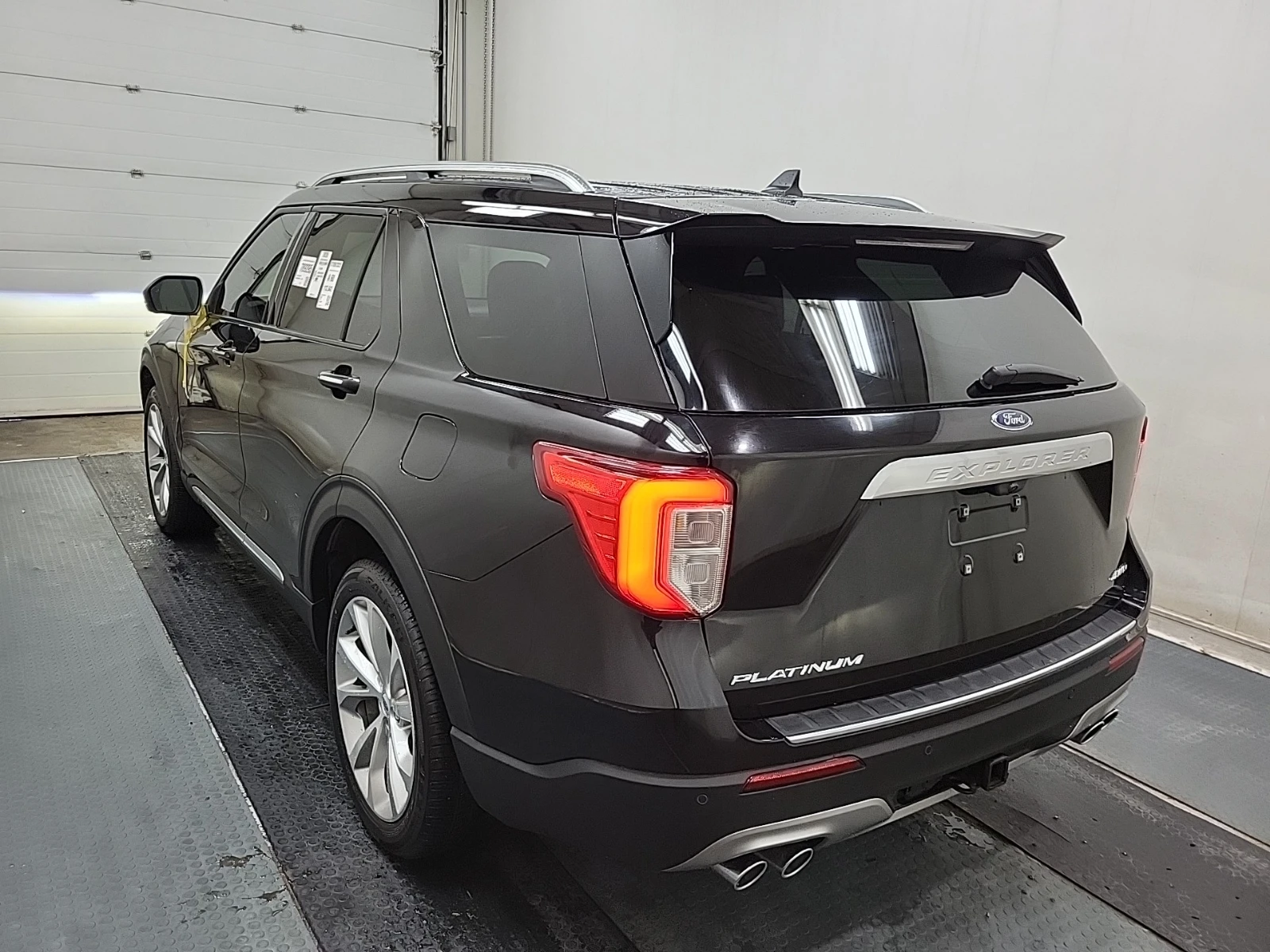 Ford Explorer * PLATINUM * AWD * CARFAX * АВТОКРЕДИТ - изображение 4