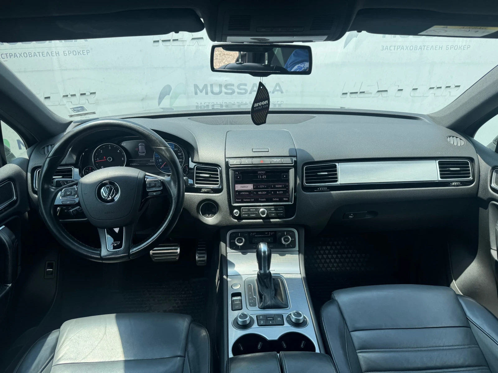 VW Touareg 3.0 TDI R-Line - изображение 10