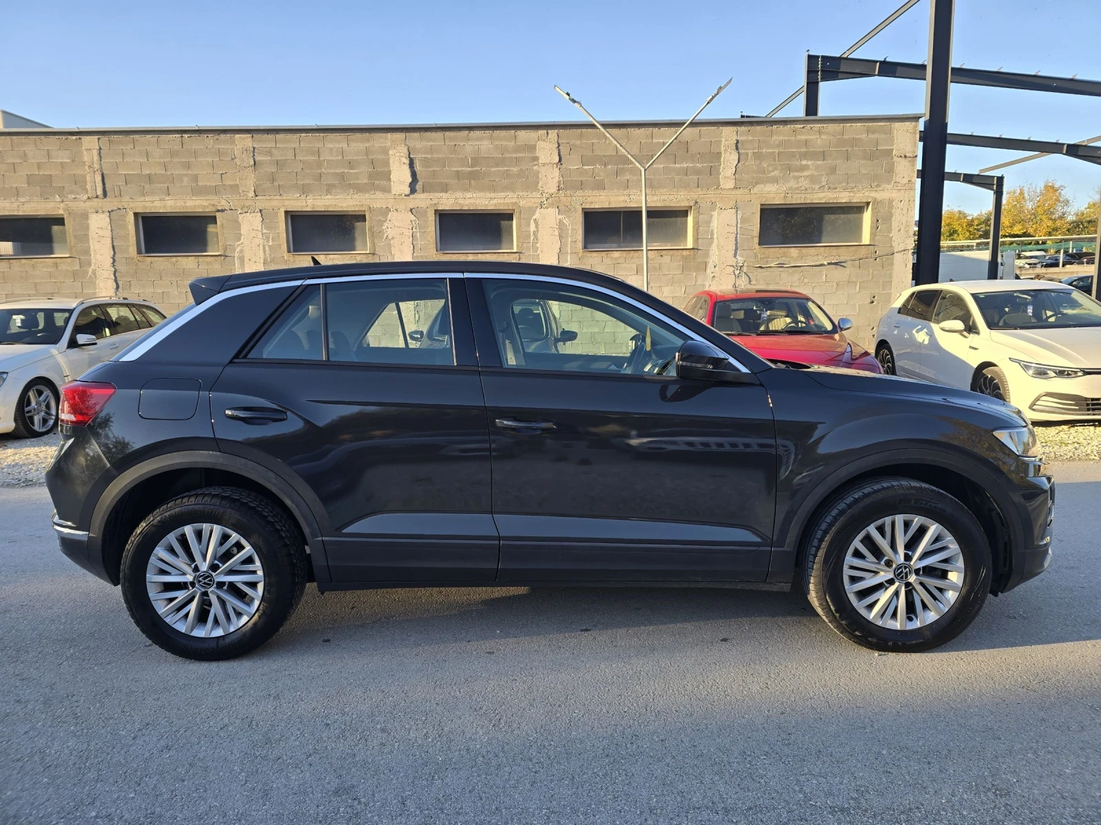 VW T-Roc 2.0TDI 150к.с Style DSG - изображение 8