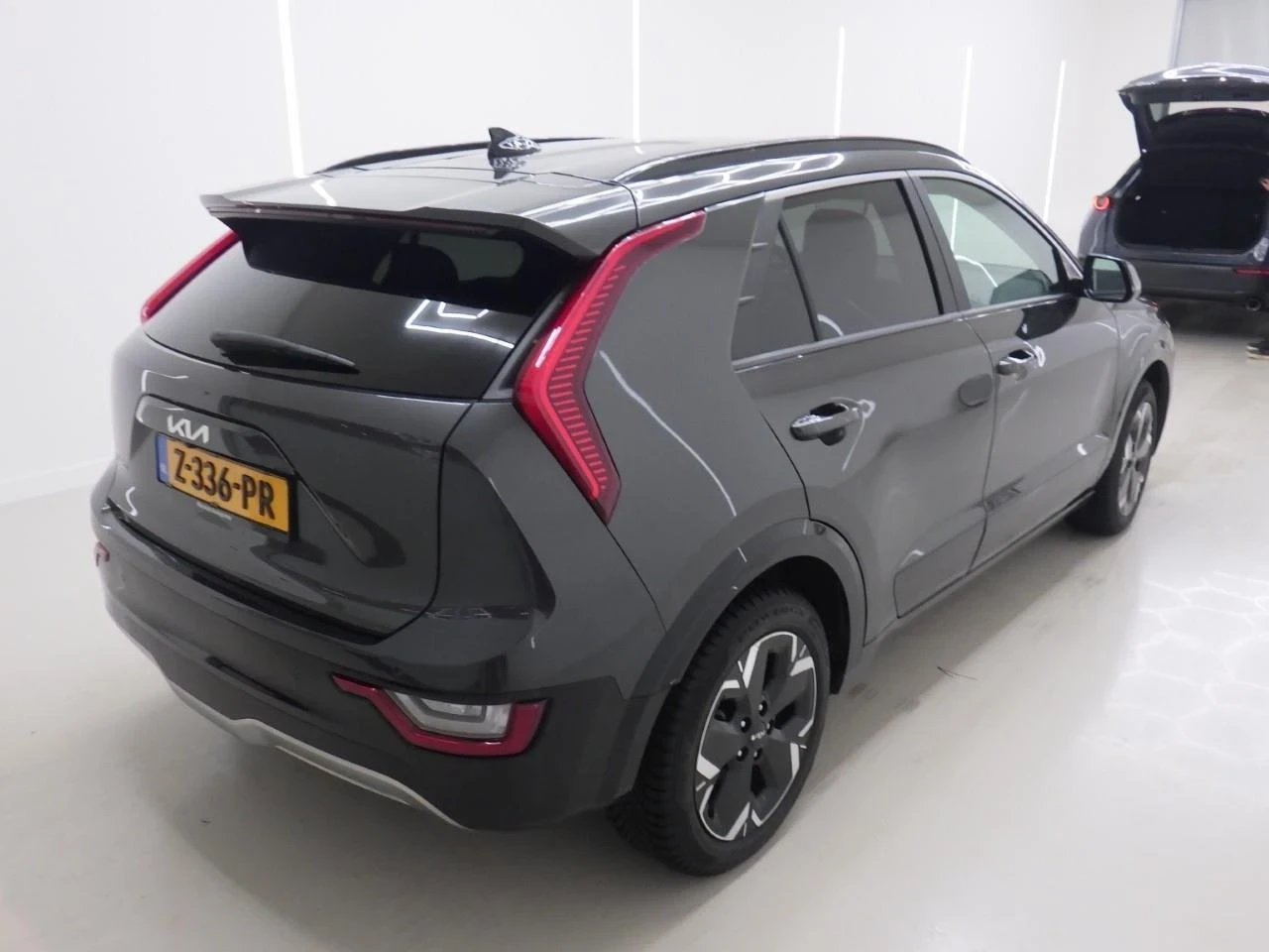 Kia Niro !!! ОЧАКВАН ВНОС !!! PREMIUM! DIGITAL! FULL!, снимка 3 - Автомобили и джипове - 54043738