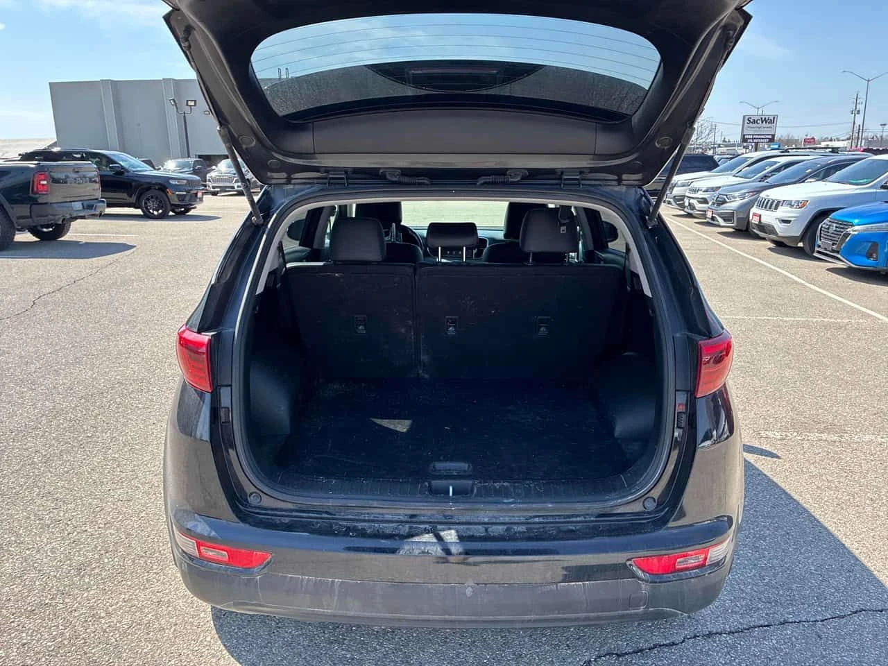 Kia Sportage * EX * CARFAX * ЦЕНА ДО БГ, снимка 5 - Автомобили и джипове - 54100419