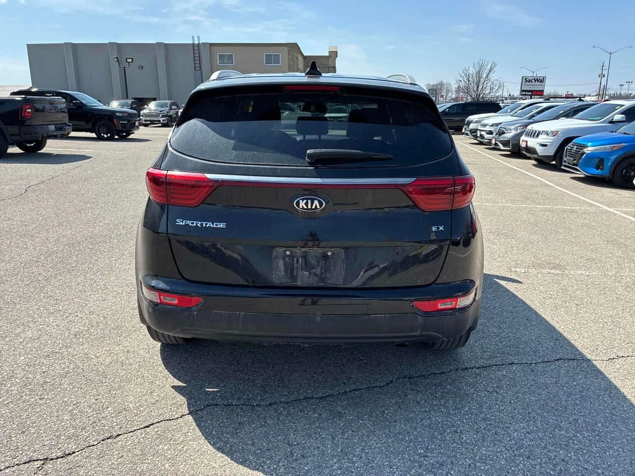 Kia Sportage * EX * CARFAX * ЦЕНА ДО БГ, снимка 4 - Автомобили и джипове - 54100419