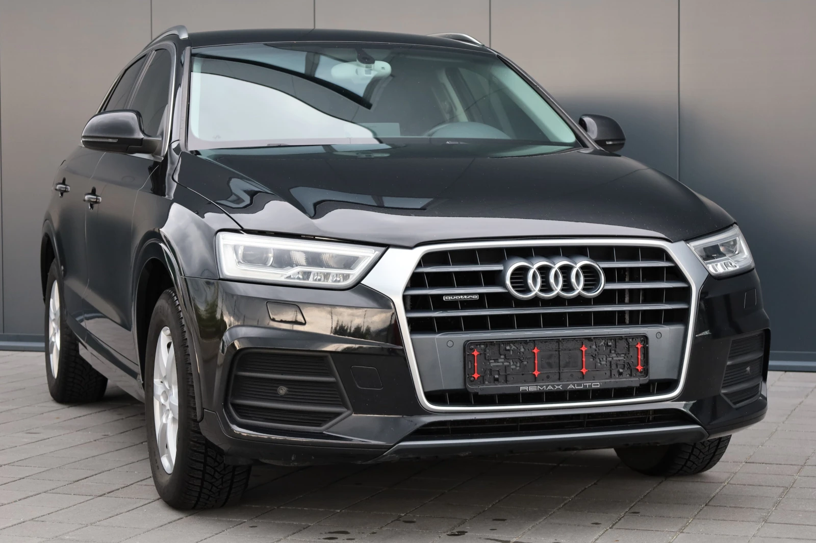 Audi Q3 FACELIFT* S-LINE* KEYLESS GO* LED LIGHT* NAVI* 