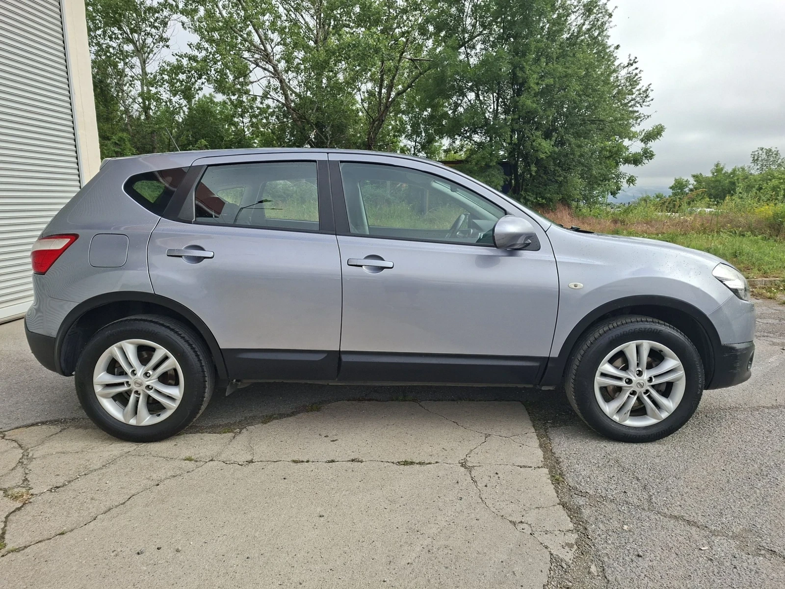 Nissan Qashqai 1.5 TDCI, снимка 4 - Автомобили и джипове - 54759820