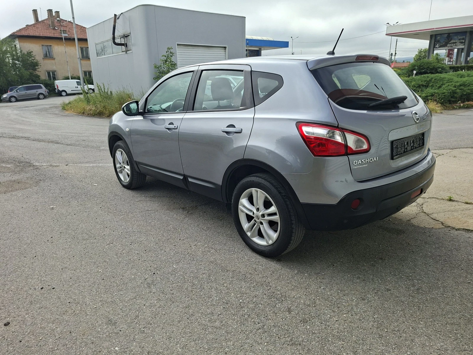 Nissan Qashqai 1.5 TDCI, снимка 7 - Автомобили и джипове - 54759820