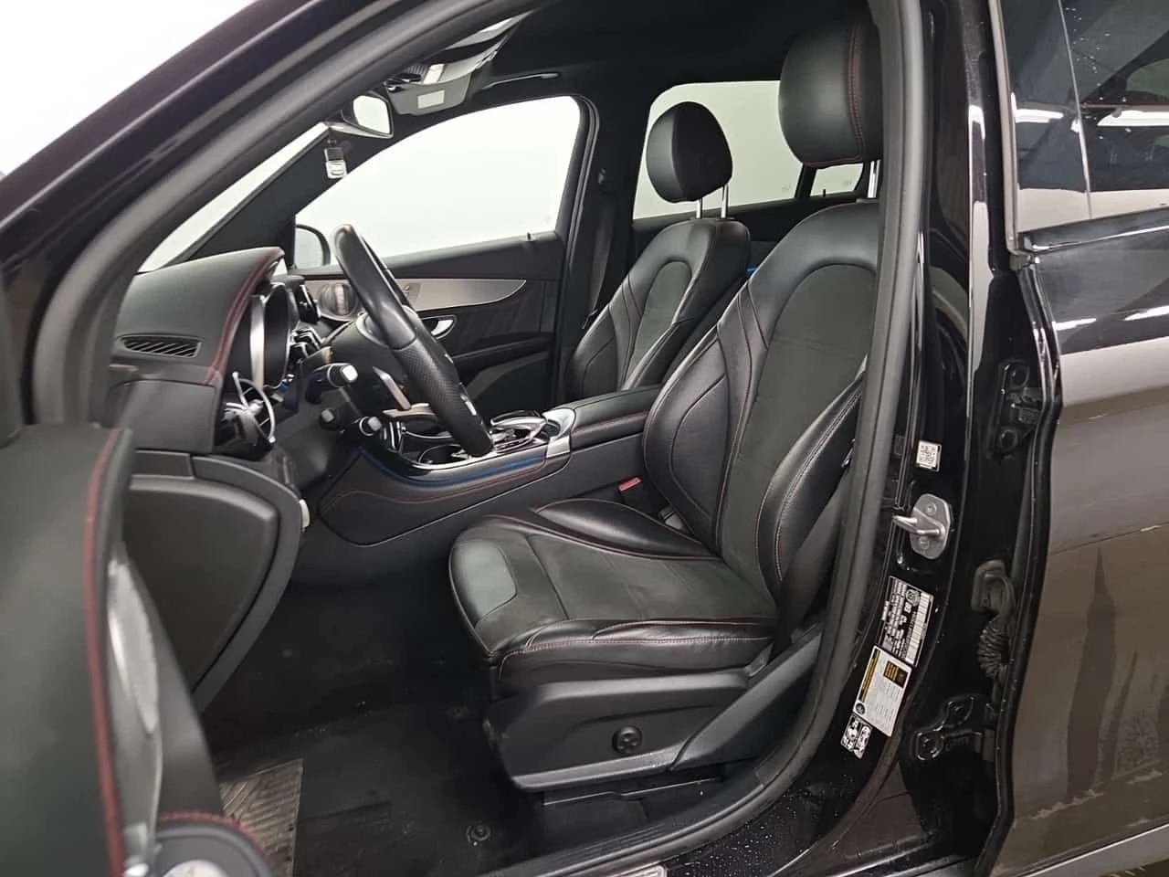 Mercedes-Benz GLC 43 AMG ALCANTARA| BURMESTER| ПАМЕТ| 2 КЛЮЧА| , снимка 9 - Автомобили и джипове - 54762069