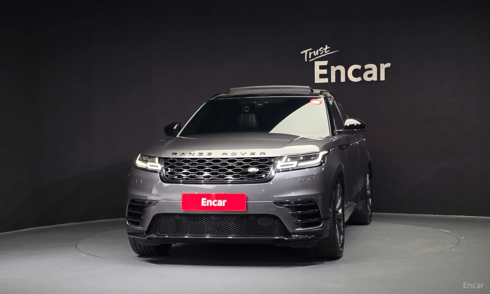 Land Rover Range Rover Velar * * D300 R-Dynamic SE* * , снимка 3 - Автомобили и джипове - 55058561