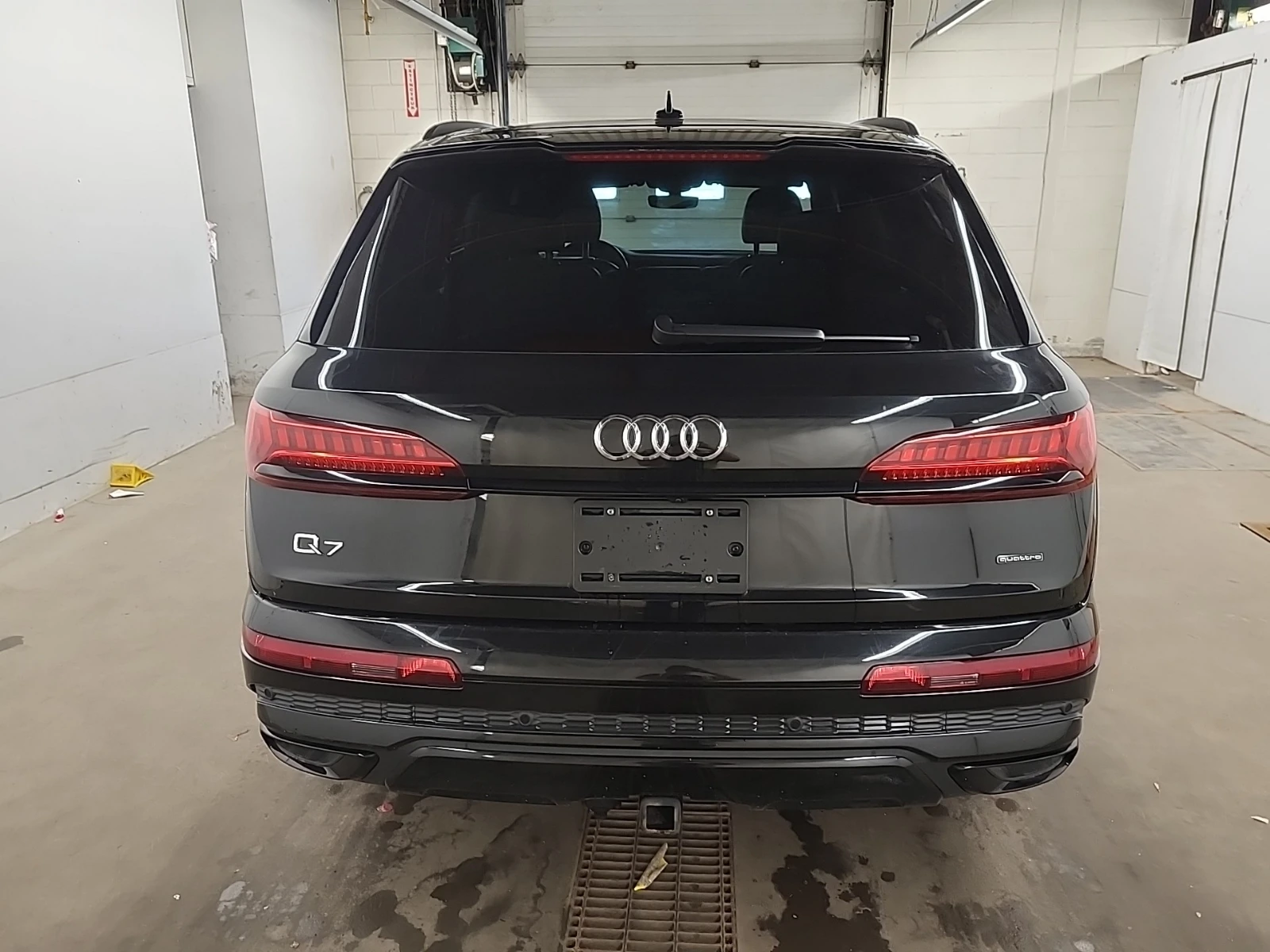Audi Q7 Progressiv / Quattro / 7 Seats / Panorama, снимка 5 - Автомобили и джипове - 55322148