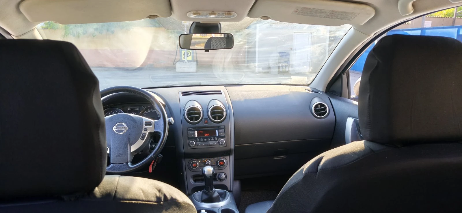 Nissan Qashqai 1.6 БЕНЗ / ГАЗ   Acenta   117 к.с.   2013 г., снимка 13 - Автомобили и джипове - 56047089