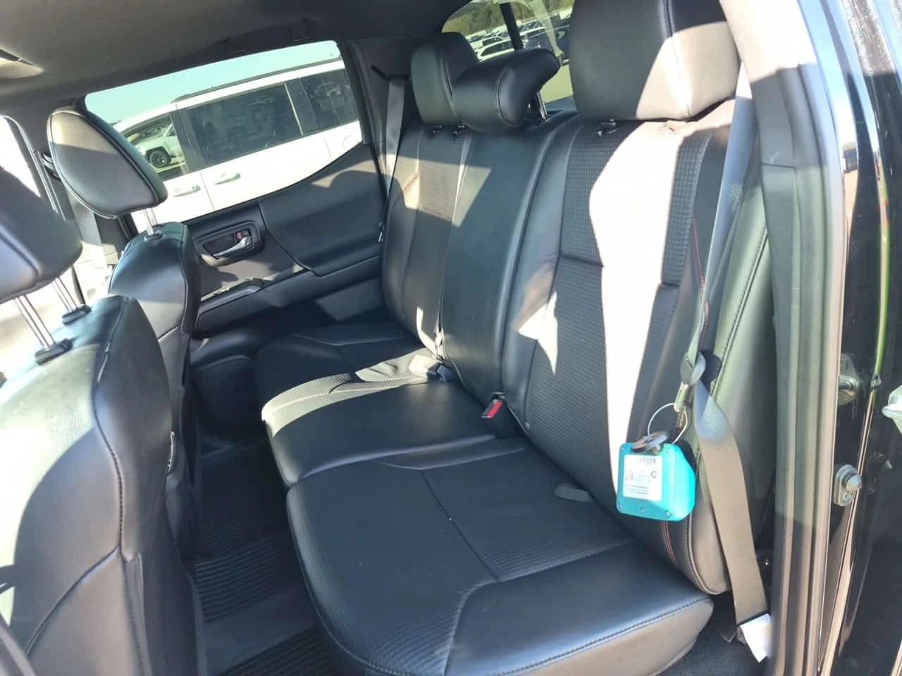 Toyota Tacoma 3.5 * TRD OFF ROAD SHORT BED * CARFAX *  | Mobile.bg � ����������� 10