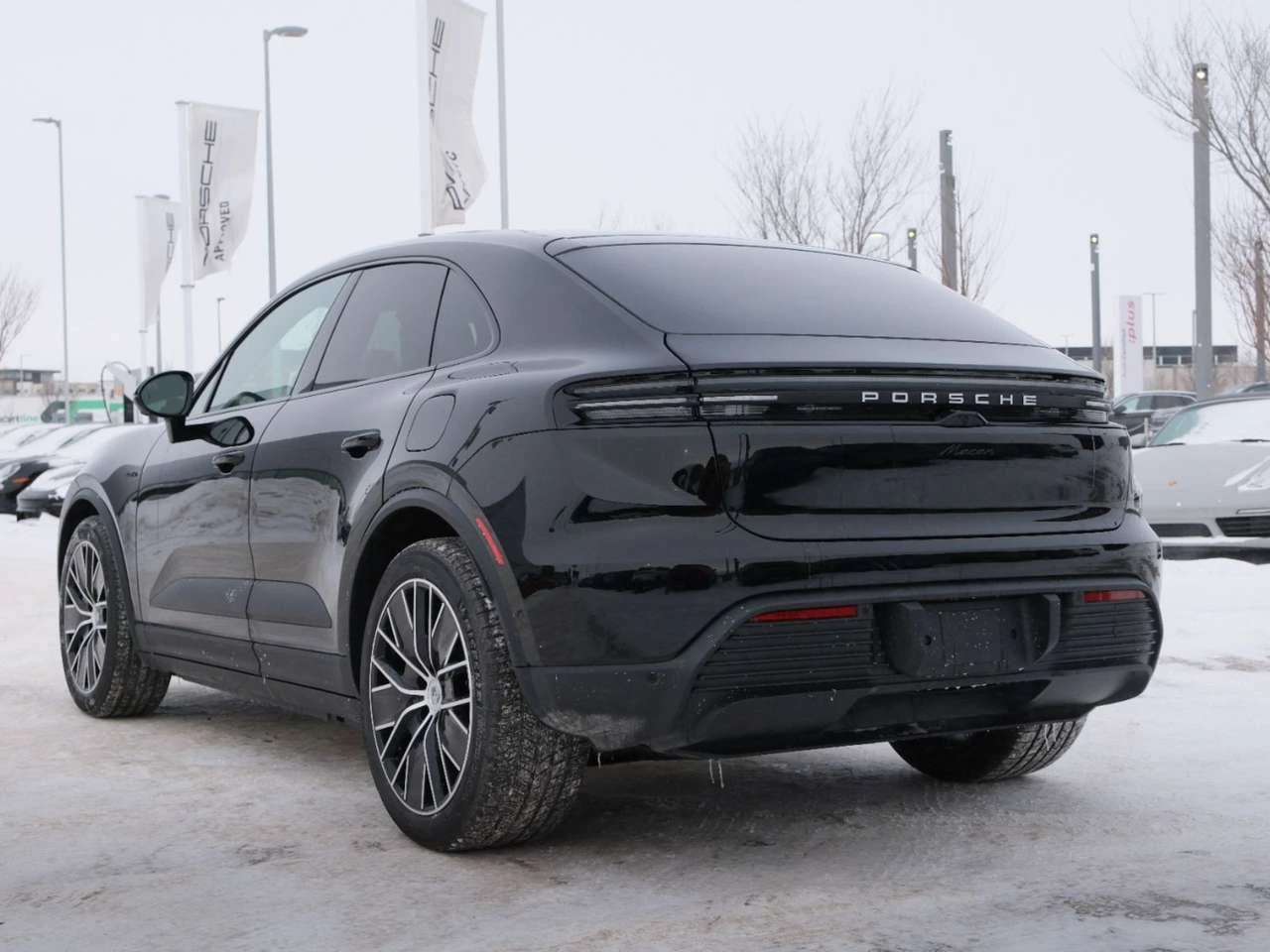 Porsche Macan Electric, снимка 5 - Автомобили и джипове - 56649632