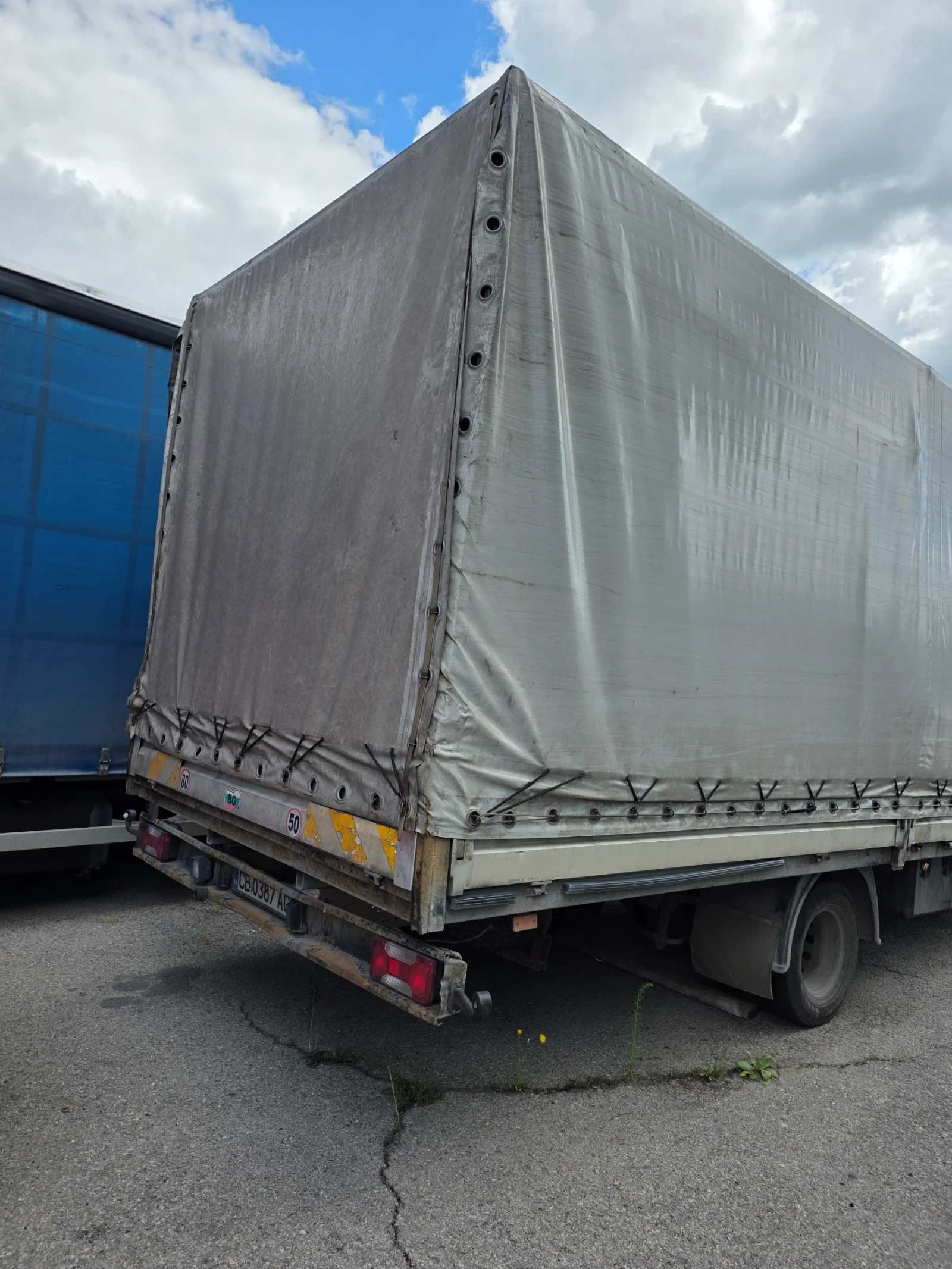 Iveco 60с15 N1 кара се със б категория, снимка 3 - Бусове и автобуси - 55419296