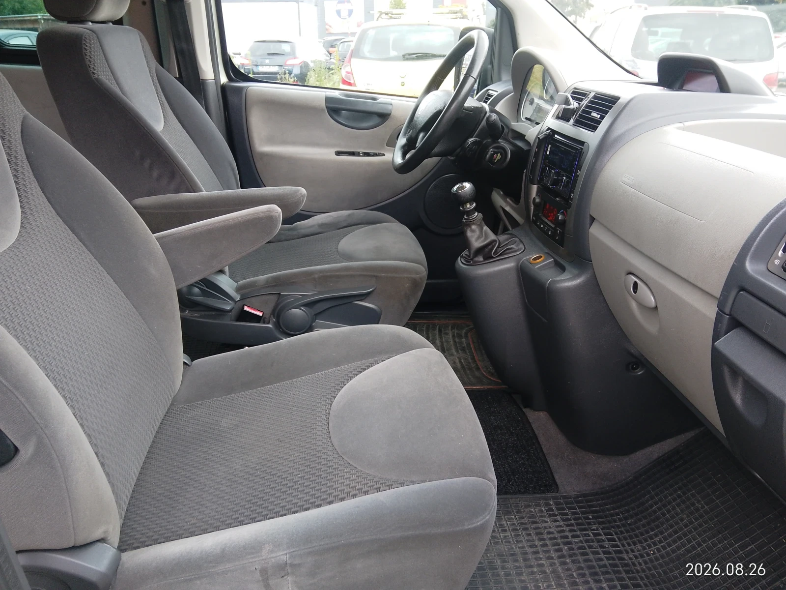 Fiat Scudo 2.0MULTIJET-PANORAMA-8МЕСТА-КЛИМАТРОНИК-ОБСЛУЖЕН-, снимка 10 - Бусове и автобуси - 55827003