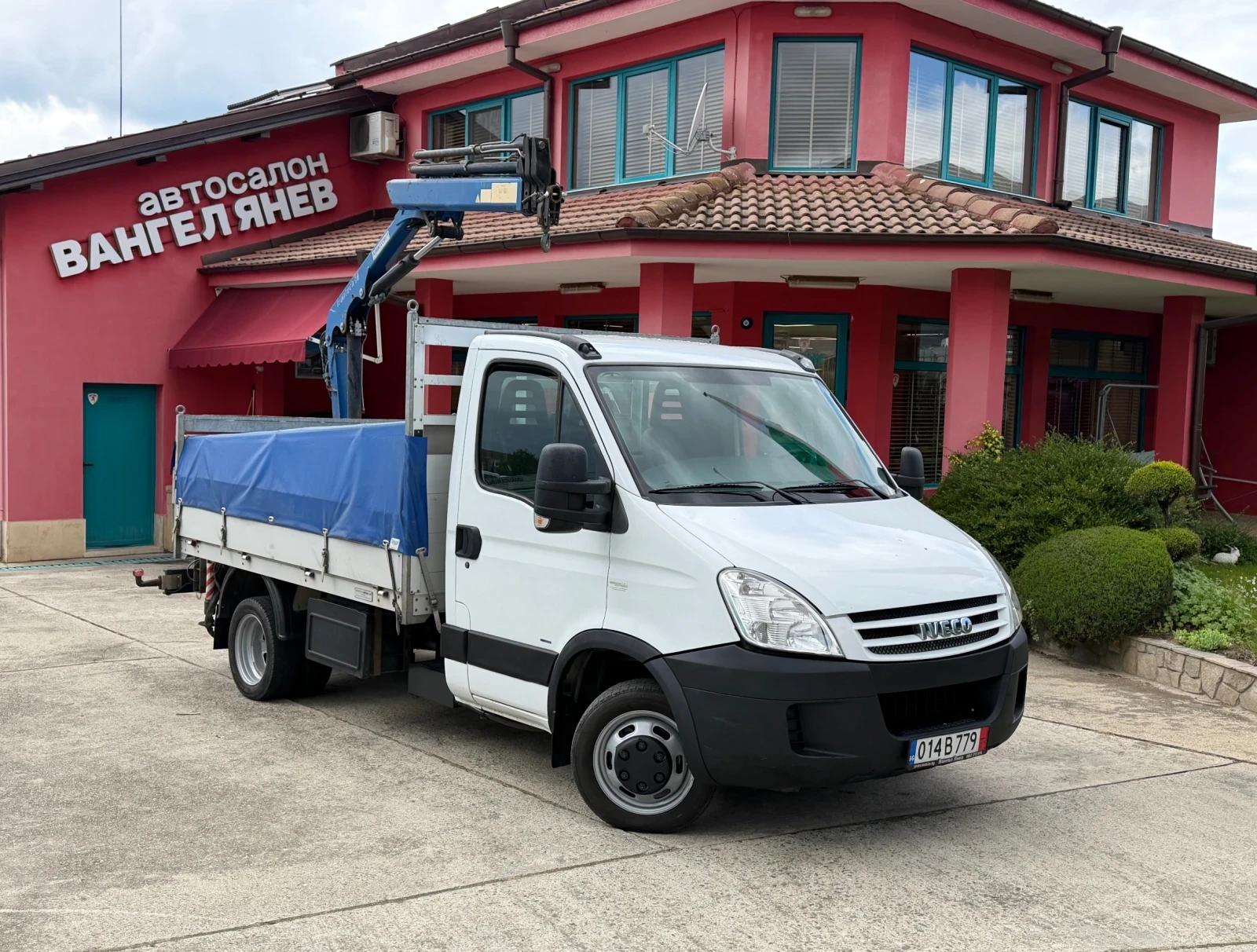 Iveco Daily 3.0HPI* 35C18 + Кран Irontech 40, снимка 14 - Камиони - 54342611
