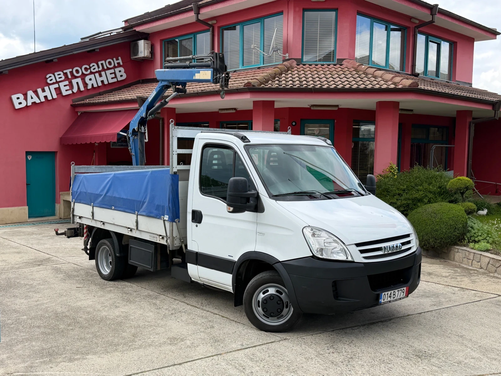 Iveco Daily 3.0HPI* 35C18 + Кран Irontech 40