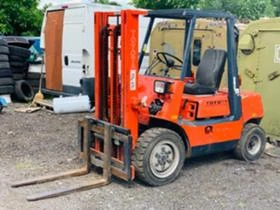 Мотокар Toyota 3 тона, снимка 2