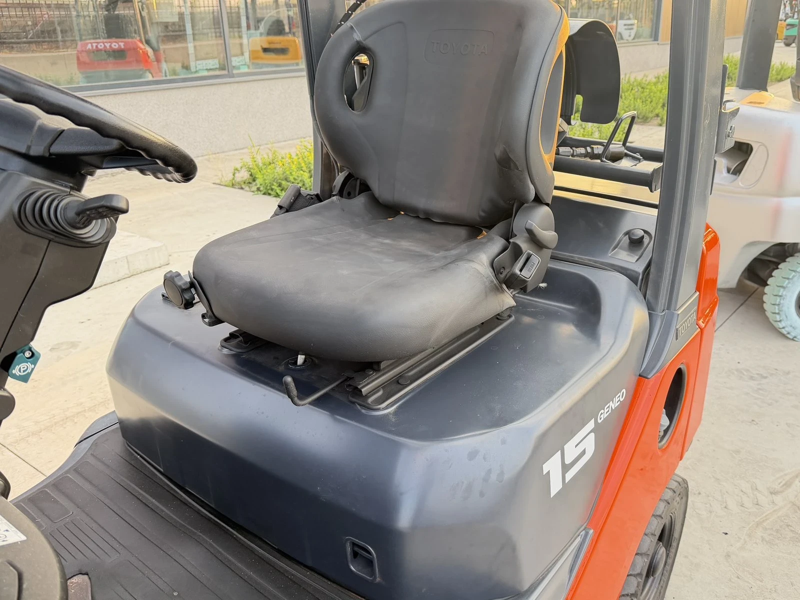Мотокар Toyota 4 метра* АВТОМАТ* ГАЗ - БЕНЗИН* ОБСЛУЖЕН !, снимка 10 - Индустриална техника - 55823230