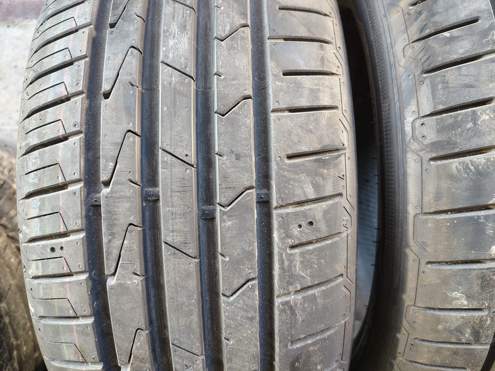 Гуми Летни 225/50R17, снимка 3 - Гуми и джанти - 53729871