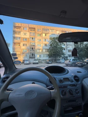 Toyota Yaris 1.0 , снимка 9