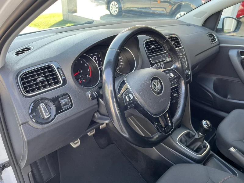 VW Polo 1.2 TSI, снимка 9 - Автомобили и джипове - 47469674