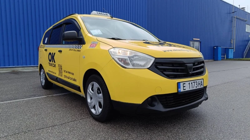 Dacia Lodgy 1.6 ГАЗ, снимка 10 - Автомобили и джипове - 51476211