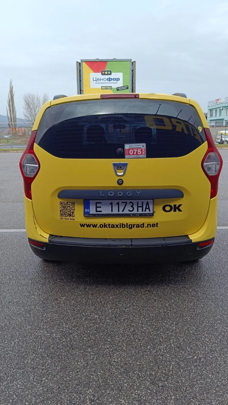 Dacia Lodgy 1.6 ГАЗ, снимка 6 - Автомобили и джипове - 51476211