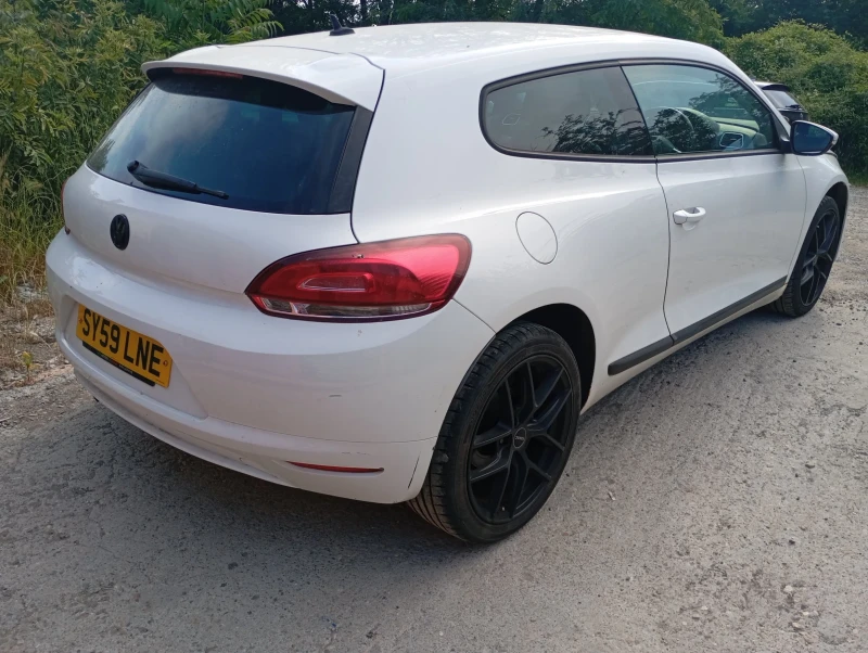 VW Scirocco 1.4 тси, снимка 3 - Автомобили и джипове - 50621570