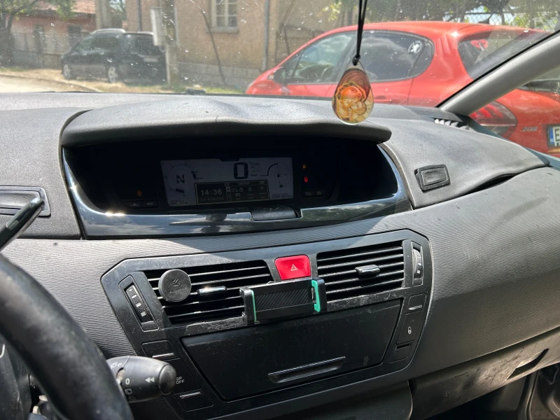 Citroen Grand C4 Picasso 2.0 HDI, снимка 15 - Автомобили и джипове - 52180717