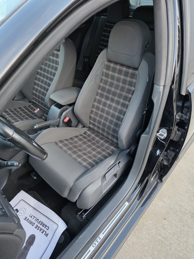 VW Golf GTI, снимка 9 - Автомобили и джипове - 52044862