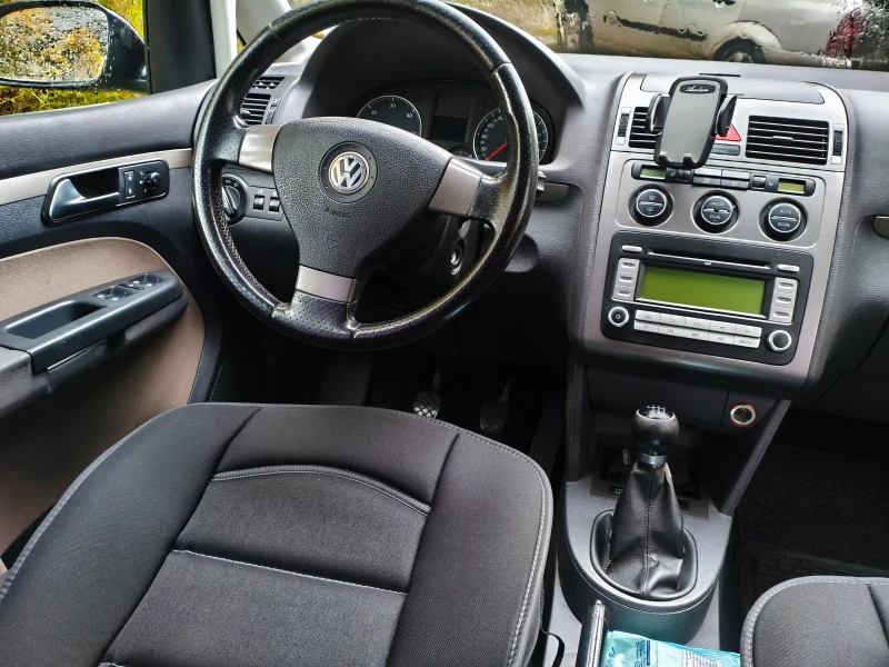 VW Touran Cross Country , снимка 4 - Автомобили и джипове - 52620670