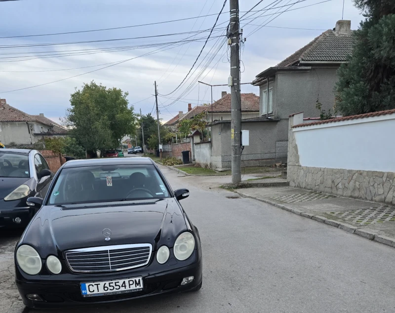 Mercedes-Benz E 220