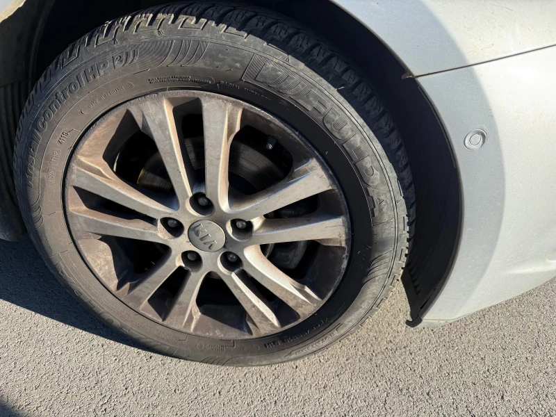 Kia Ceed 1.6 crdi, снимка 8 - Автомобили и джипове - 52409599