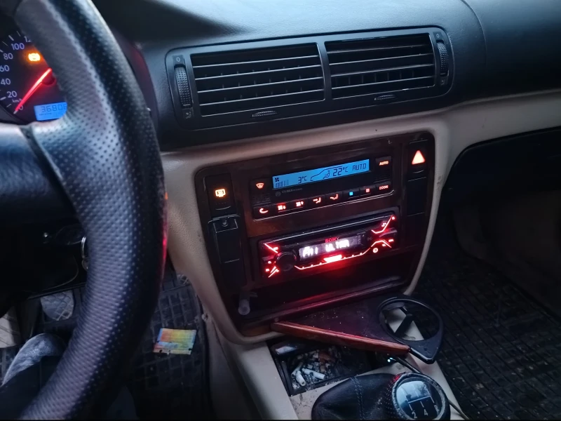 VW Passat, снимка 2 - Автомобили и джипове - 53113099