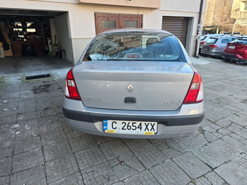 Renault Symbol 1.4i, снимка 4 - Автомобили и джипове - 53141060