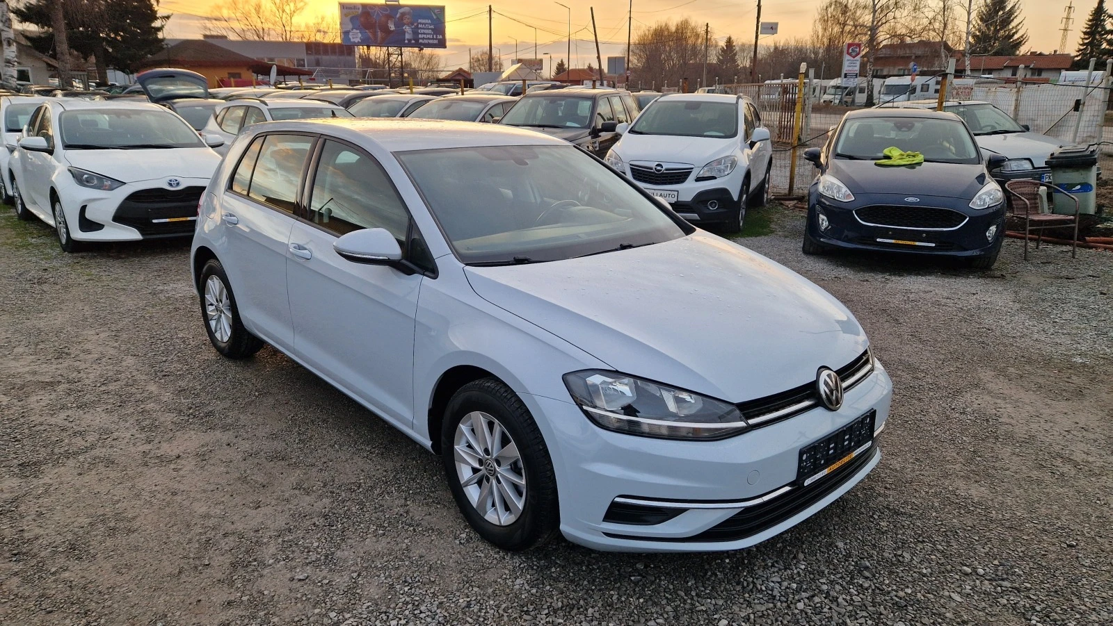 VW Golf 1.6 TDi NAVI - изображение 2