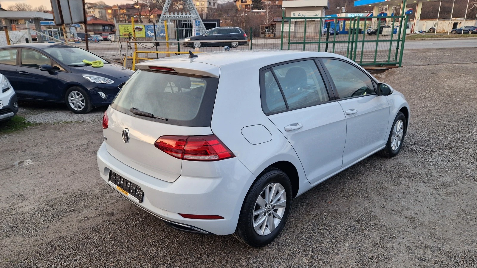 VW Golf 1.6 TDi NAVI - изображение 3