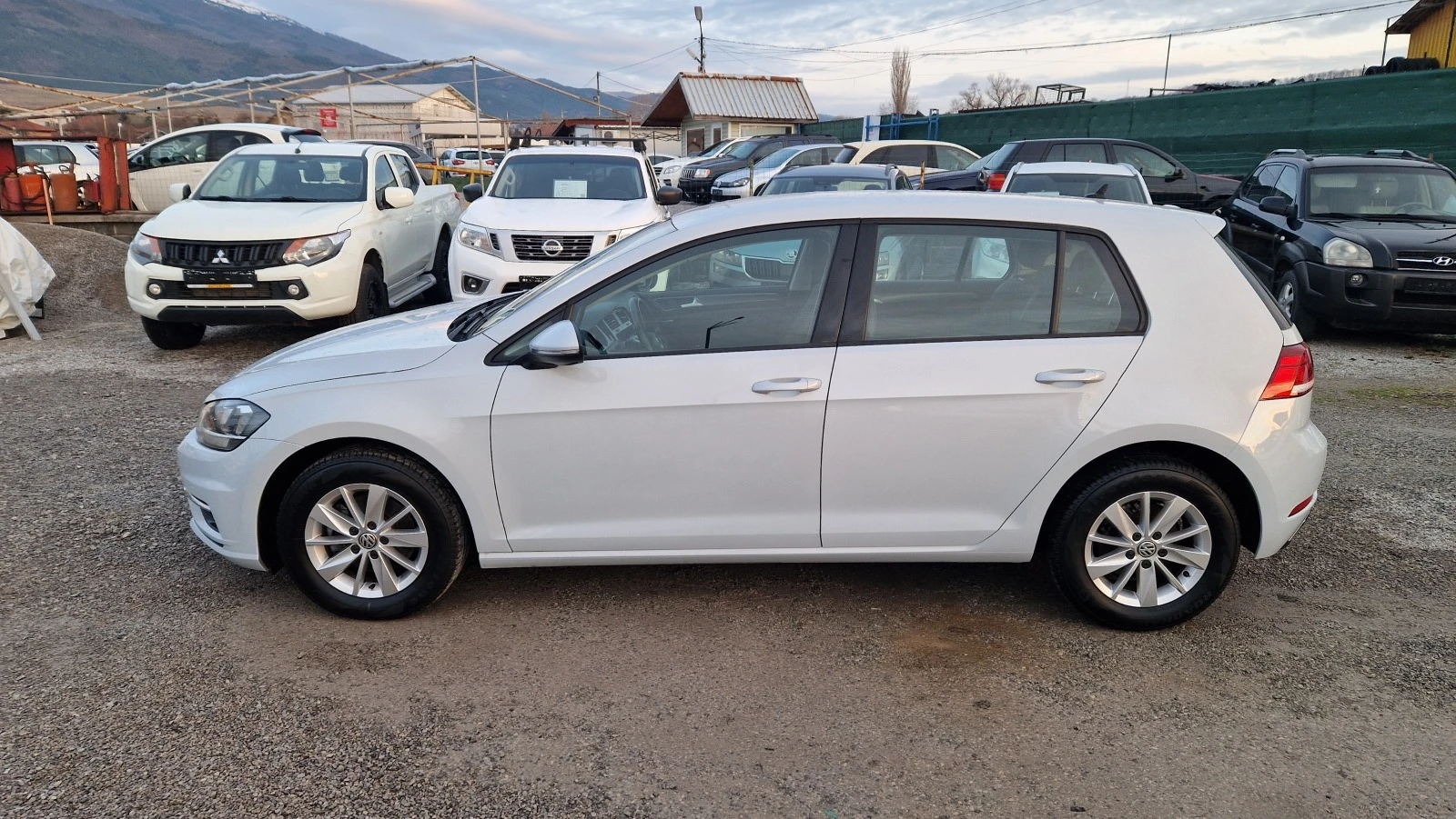 VW Golf 1.6 TDi NAVI - изображение 5