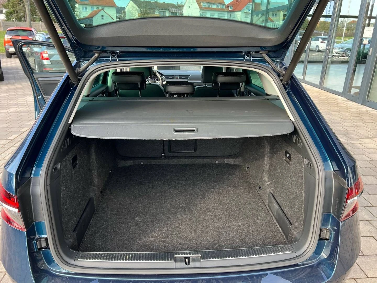Skoda Superb 2.0TDI/150HP/PREMIUM-EDITION/DSG/MATRIX/NAVI/210f - изображение 5
