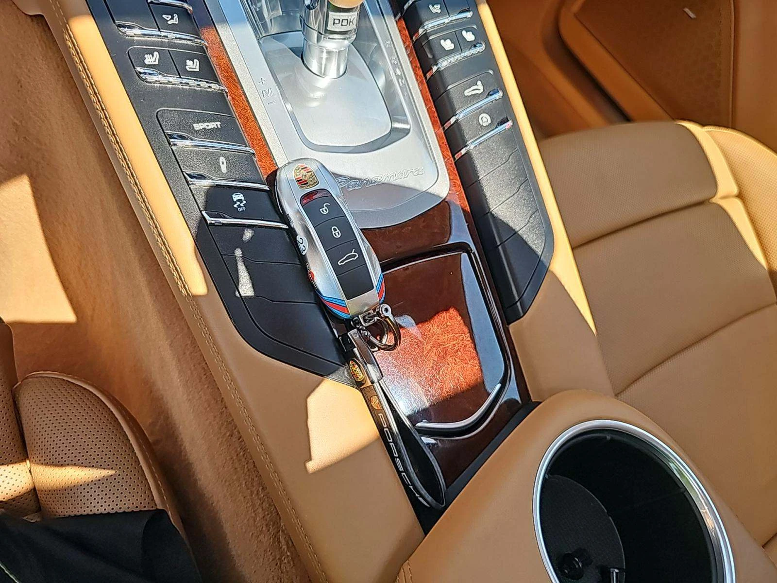 Porsche Panamera 4S* BI-XENON* LANE ASSIST* BOSE* SUPER CLEAN* ВИДЕ - изображение 7