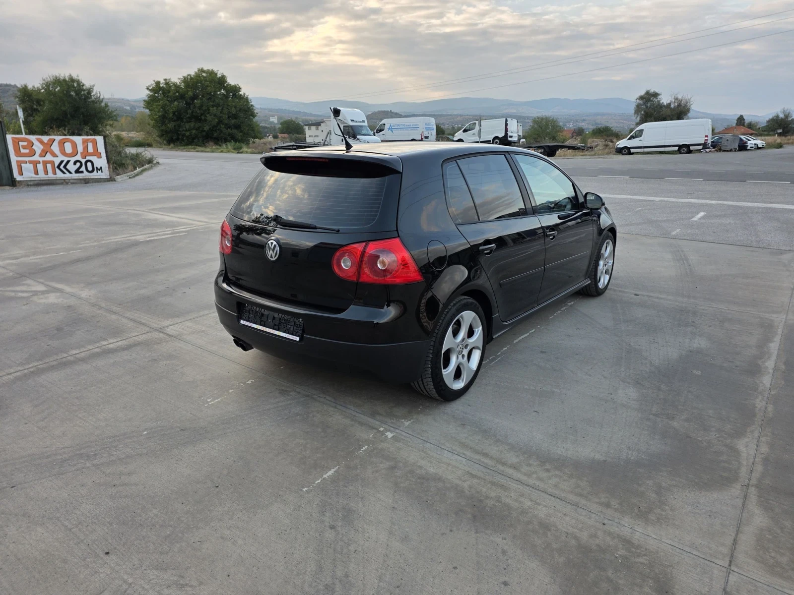 VW Golf GTI - изображение 6