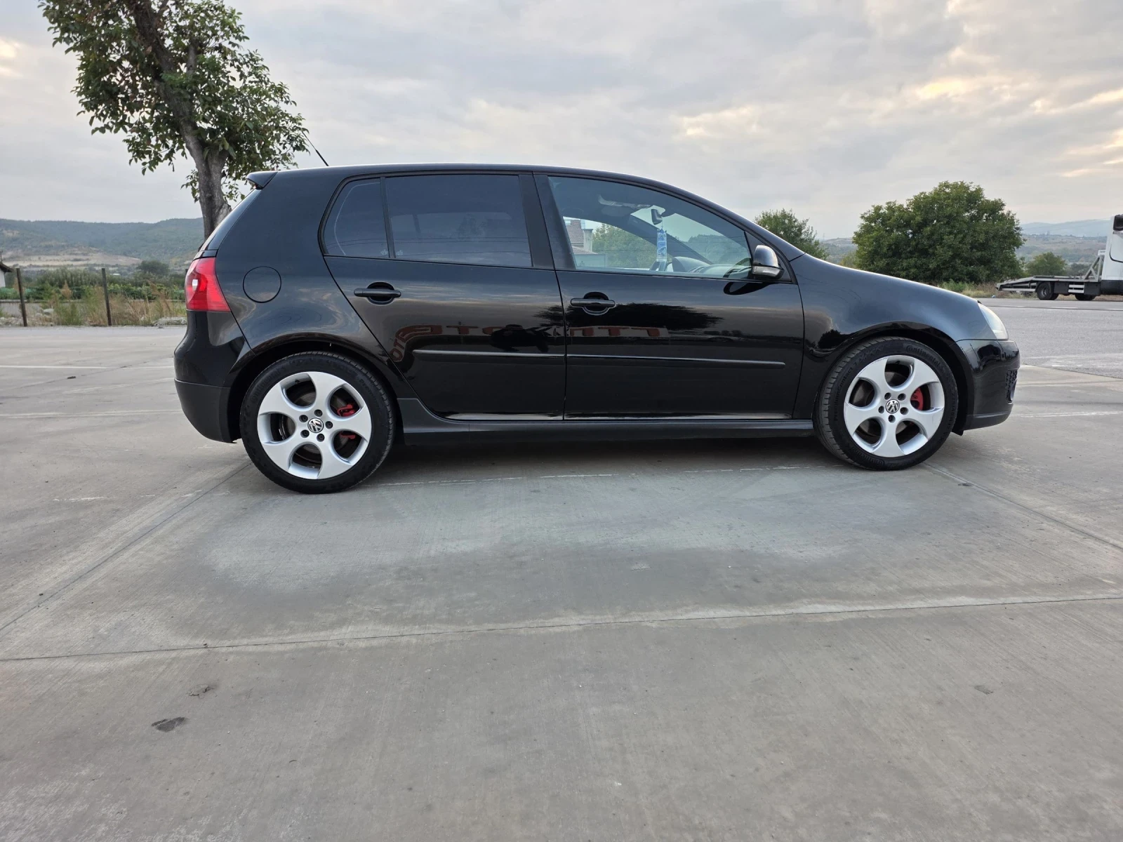 VW Golf GTI - изображение 7