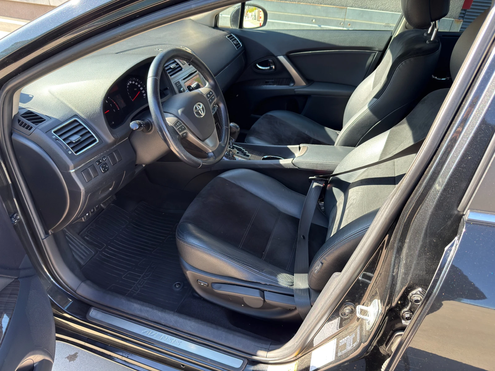 Toyota Avensis Elegance | Mobile.bg   6