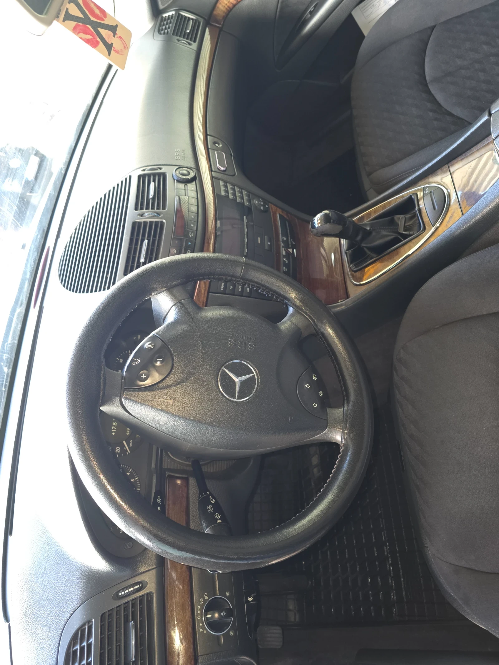 Mercedes-Benz E 220  - изображение 10