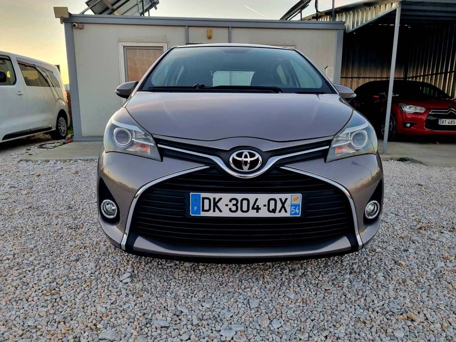 Toyota Yaris 1.3VVT-i 99ks.Navi, Kamera - изображение 3